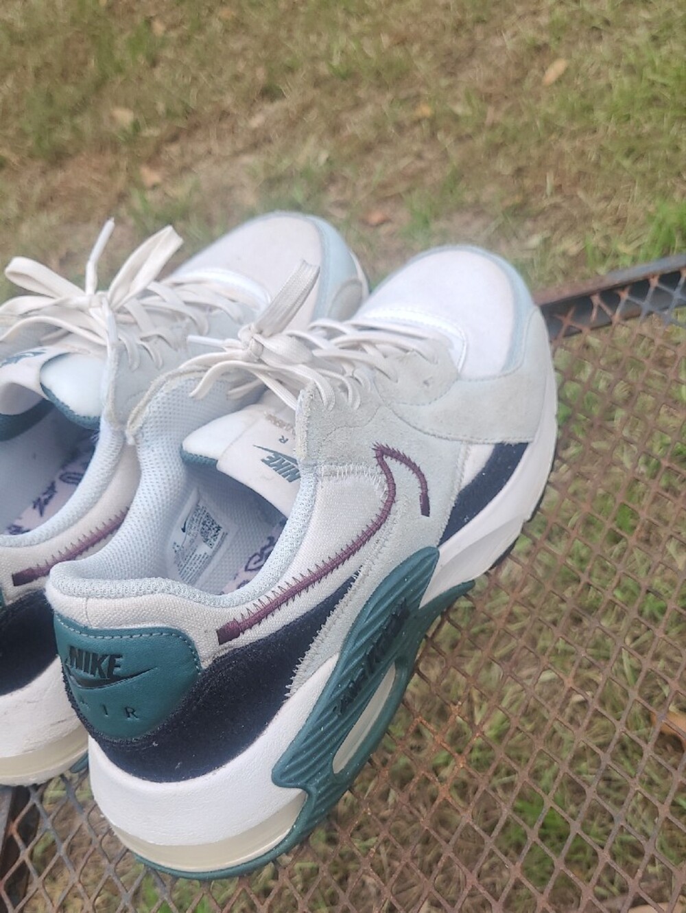 Nike Air Max Sneakers in White, Teal & Burgundy Accent Womens Size 8.5 - Picture 5 of 11
